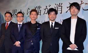 （左から）市川南氏、春名慶氏、佐藤健、永井聡監督、川村元気氏