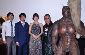 （左から）ハマカーン、篠田麻里子、三池崇史監督