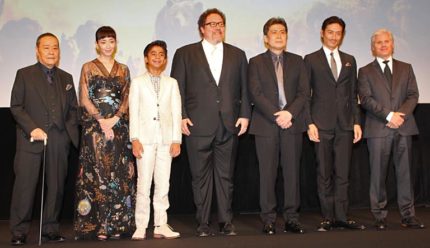 （左から）西田敏行、宮沢りえ、ニール・セディ、ジョン・ファヴロー監督、松本幸四郎、伊勢谷友介、プロデューサーのブリガム・テイラー