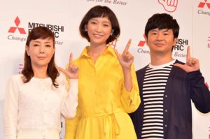 イベントに出席した（左から）戸田恵子、杏、若林正恭