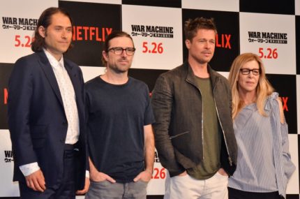（左から）ジェレミー・クライナープロデューサー、デビッド・ミショッド監督、ブラッド・ピット、デデ・ガードナープロデューサー
